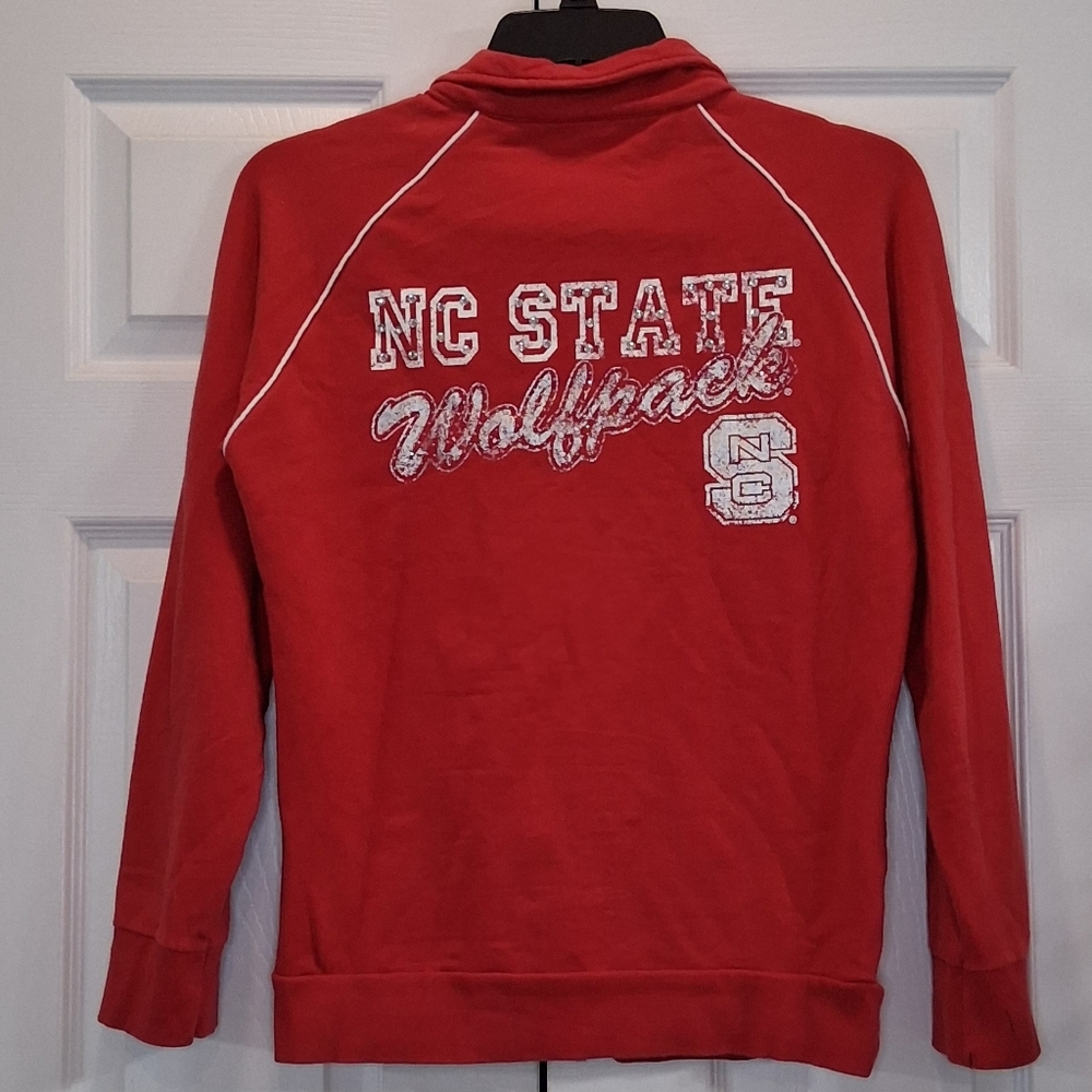 Campus Couture Red Zip-Up Jacket with NC State Wolfpack Logo Size L - Picture 2 of 8